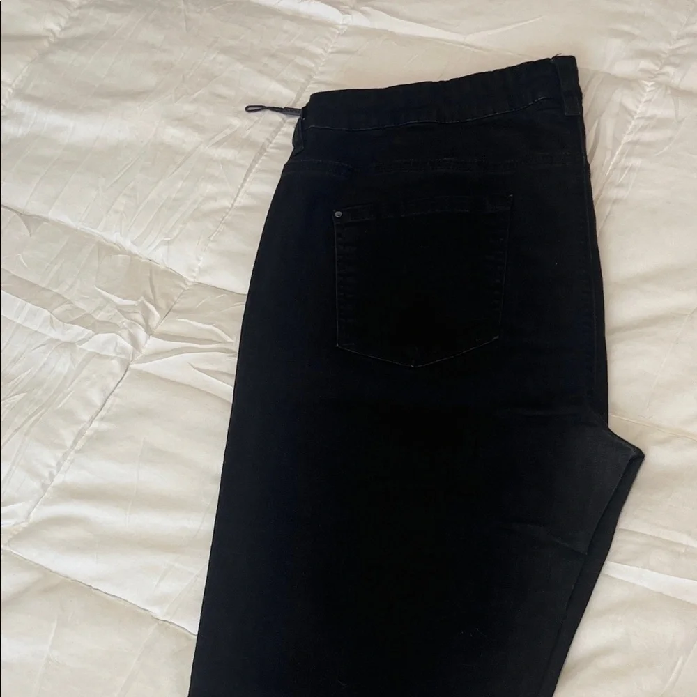 Black Santana Pants - Picture 4 of 4